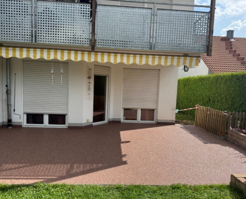 Terrasse nachher Steinteppich